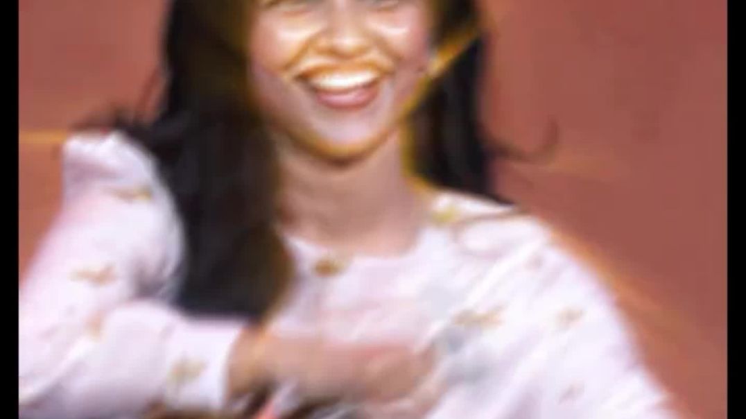 ⁣Viral video 😘😘😘