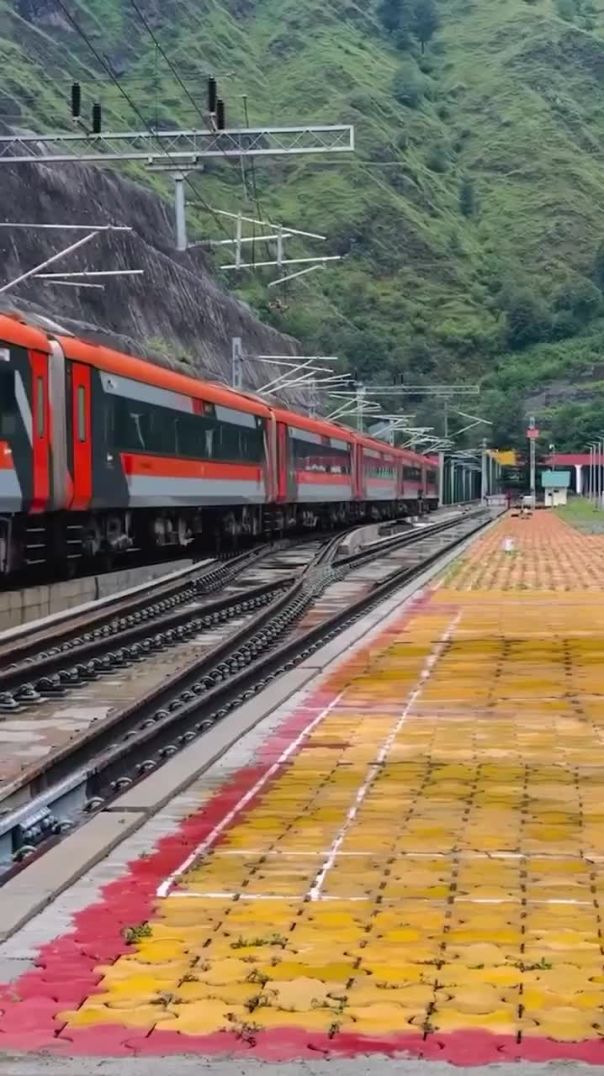 Looking so sweet 😋