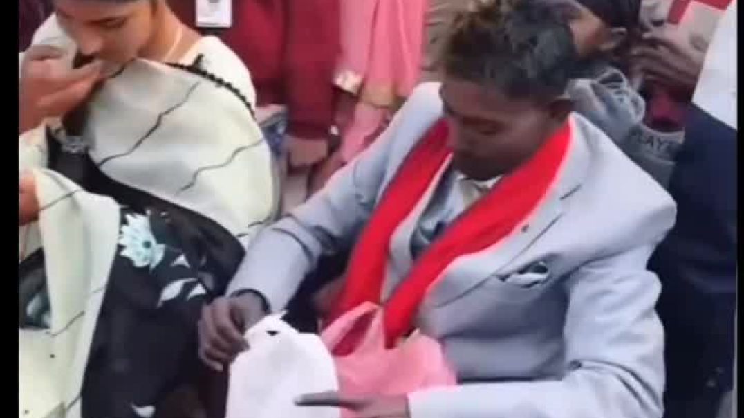 ⁣Very funny 🤣 short