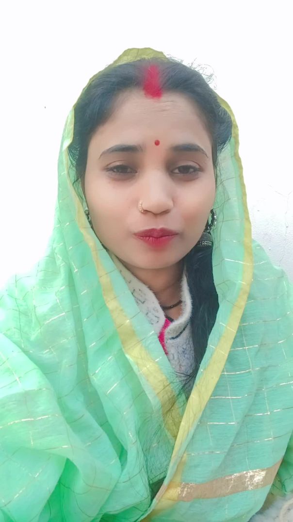 आपको मेरे वीडियो कैसे लगते हैं