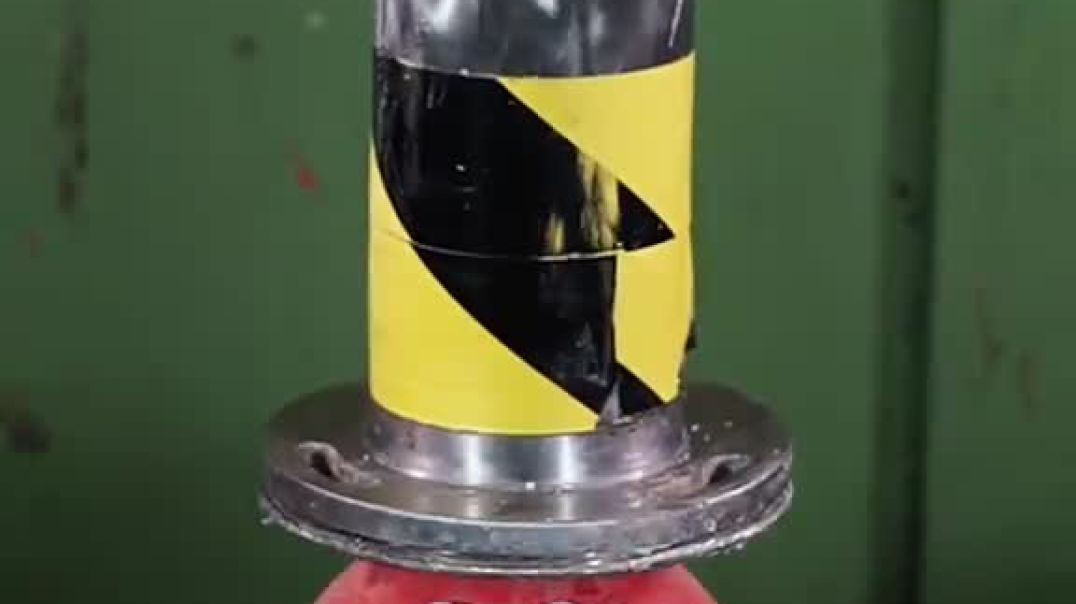 _200tonhydolicpress _hydraulicpress _hydraulics _hydraulic _satisfying _pneumatic _hydraulicpump _hy