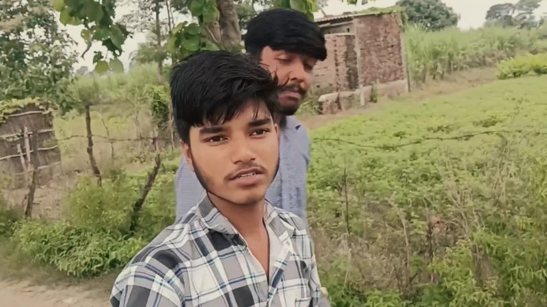 ⁣SCHOOL ME VLOGGING TRY