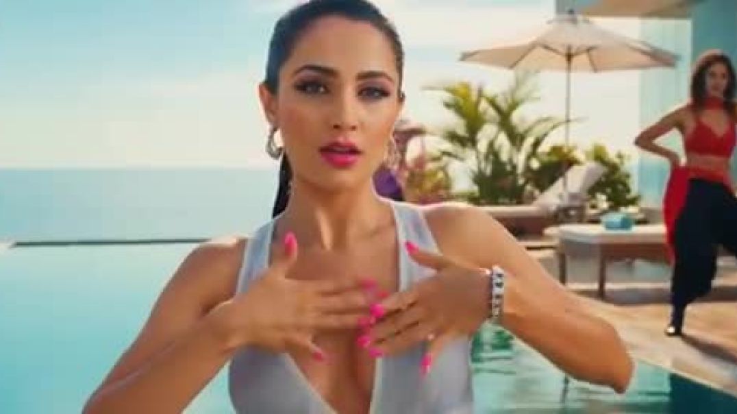 LOVE_DOSE__Official_Music_Video____Yo_Yo_Honey_Singh_x_Priyanka_Chopra_Vibes___One_Hindi_Music_Hits(