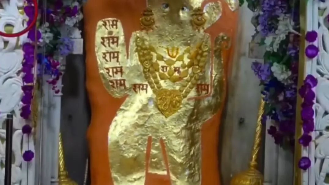 ⁣Sankat Mochan ke darbar mein bhakton ki bhari bheed!