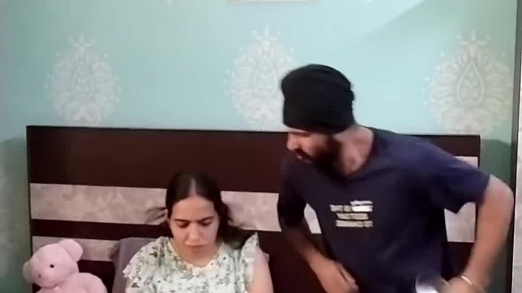 ⁣# Biwi ko pareshan karne ke ka tarika # Comedy # Funny video 😀😃😁😁😃