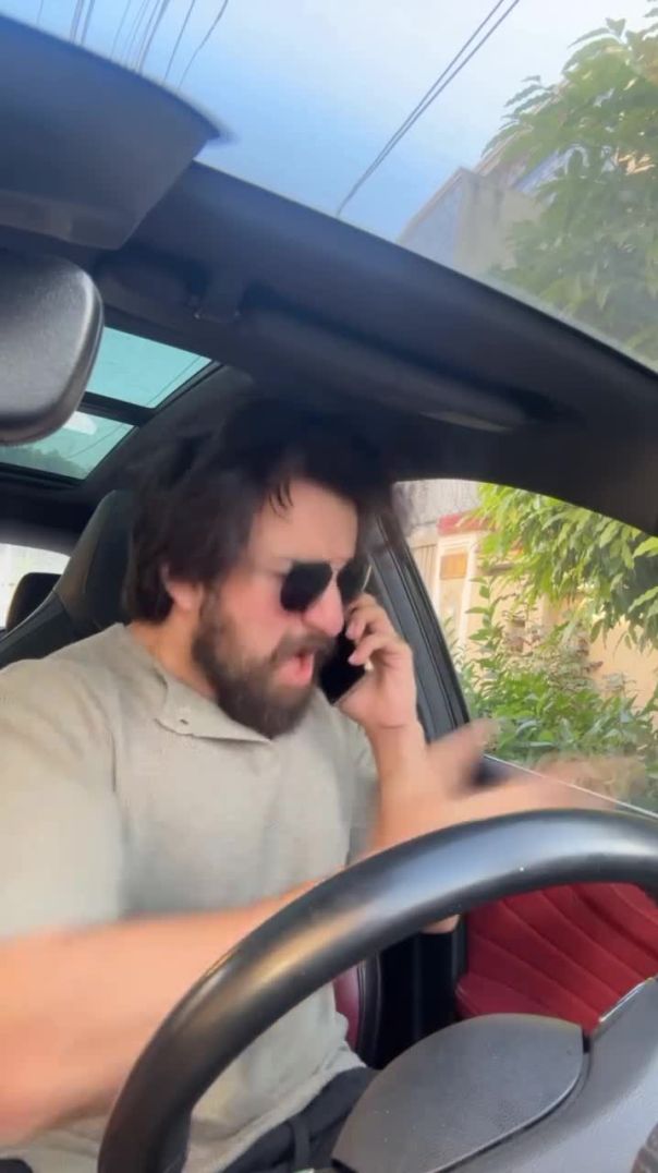 लड़कों को बात करने नहीं आते