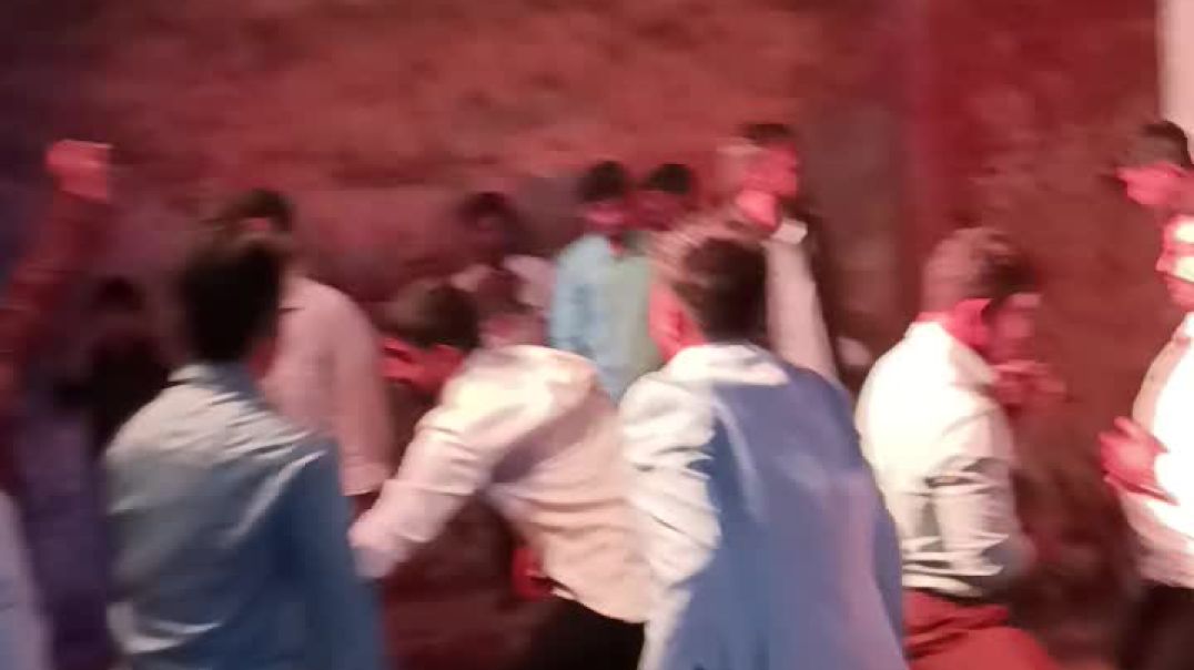 ⁣Yaar ki sadhi 🤣