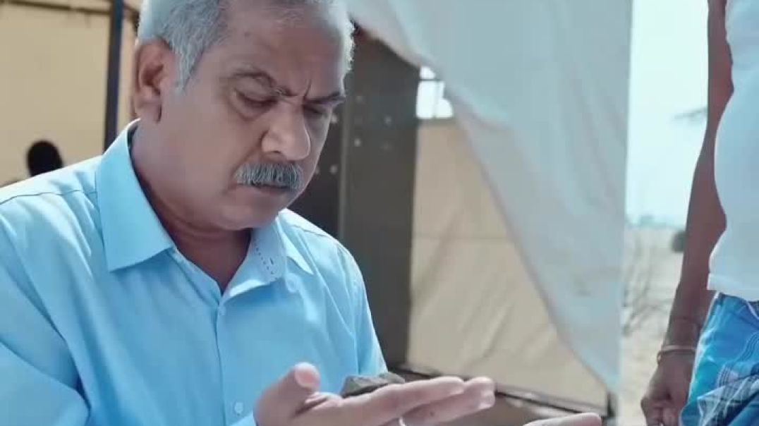 ⁣किस प्रकार से  हीरो ने  अनजाने में  गुंडों  को  मारा