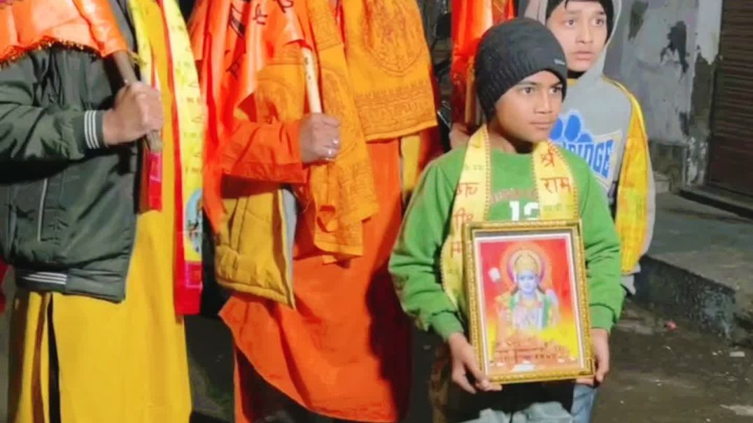 ⁣लड़की ने कैसे किया अपने पति को बस में 😱 #shorts #viralvideo #trending