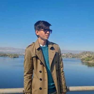 111895362429659894118