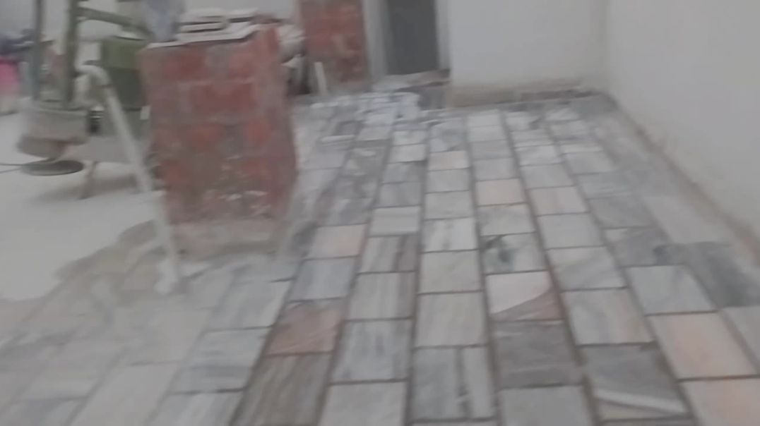 ⁣घुसाए करने के बाद पत्थर को