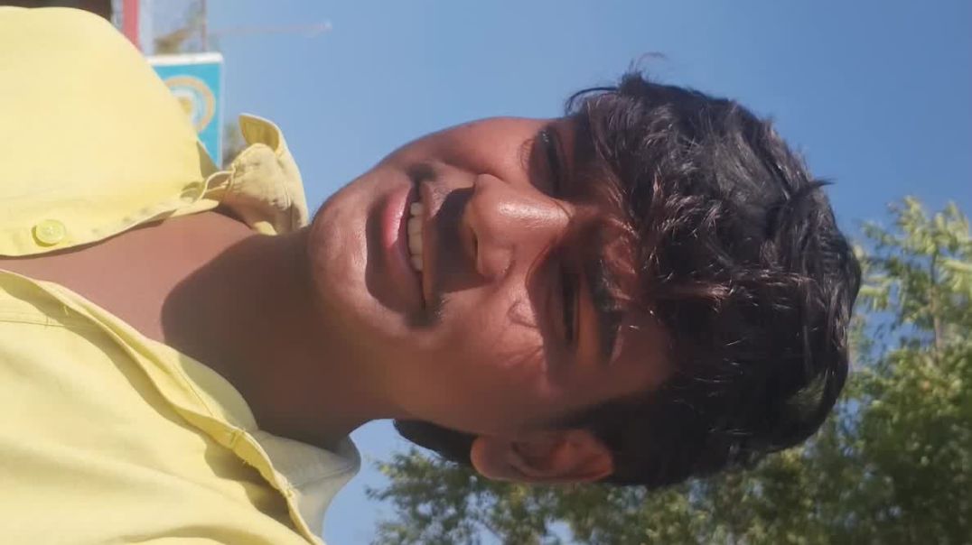 ⁣Ghar ki vloges ap log support karo bhai🙏🥺