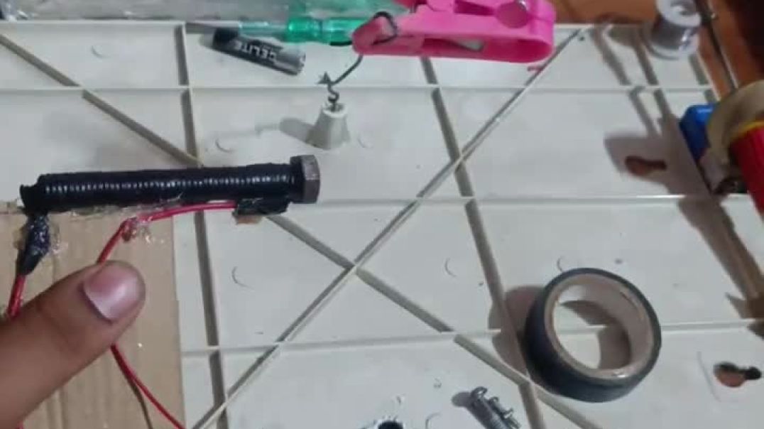 ⁣Electro magnet 🧲 #diy #art #created easy to create at home #craftblogger