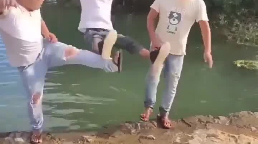 ⁣wait for end#comedy#trending #raj     @Raj Technical group #raj tecnical group #viral#funny