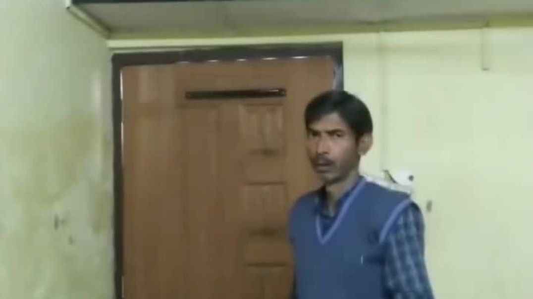 ⁣सांसों के बिन जी सकता हूं