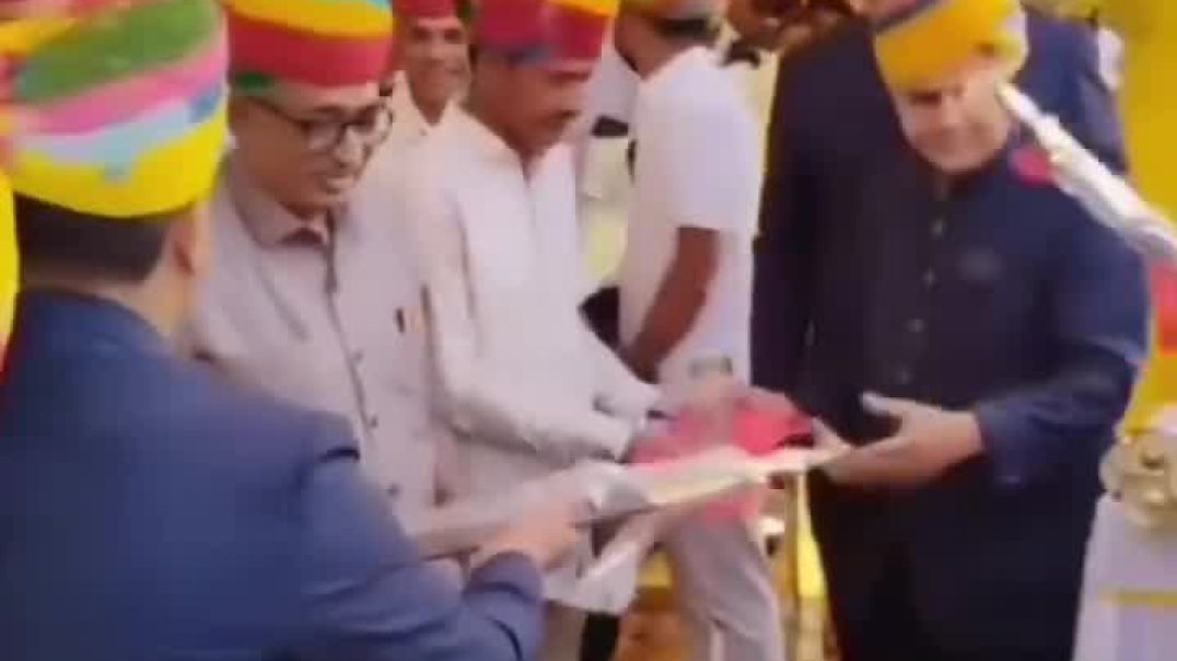 राजस्थान_विवाह_समारोह_में_तलवार_भेंट_की_गई_इस_परम्परा_को_आगे_बढ़ाए_🙏🛕🚩
