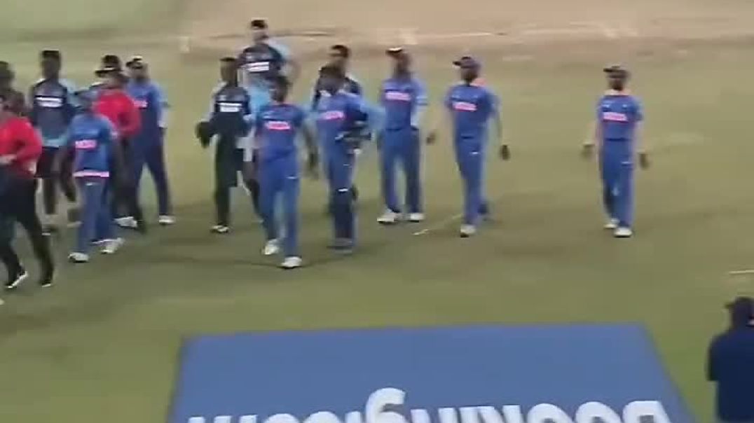 ⁣बेटा बाप से ना बोलो