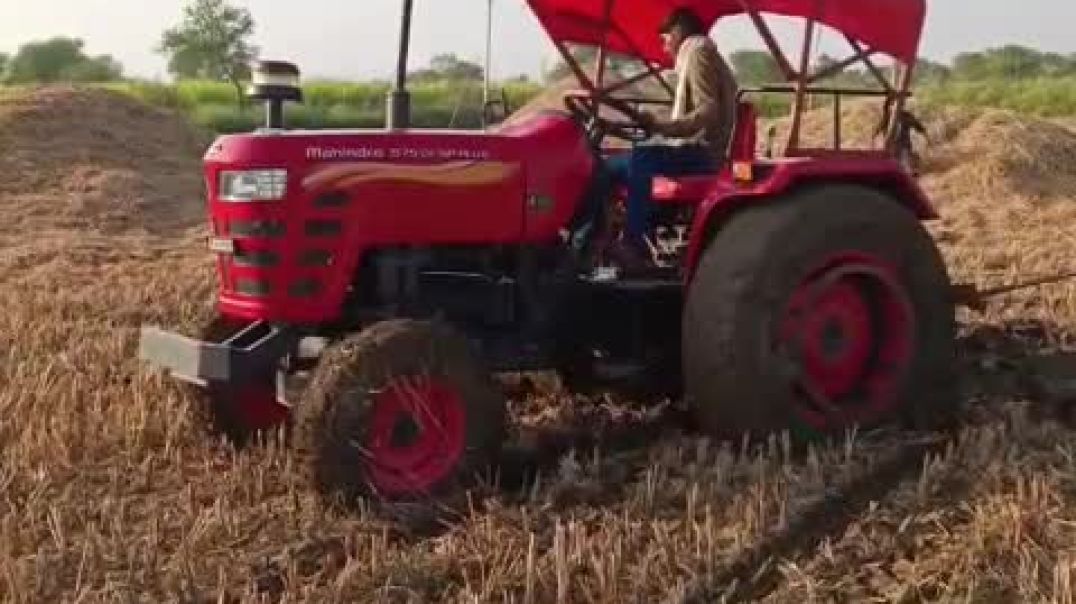 ⁣Mahindra 575 plus #sonalika fas gaya #mahendra ne nikala