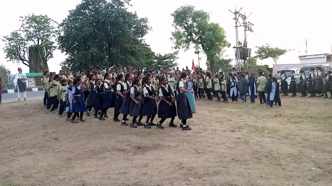 ⁣SCHOOL GIRL KA SANDAR DANCE DEKHTE RAH JAOGE स्कूल की लड़कियों का शानदार डांस