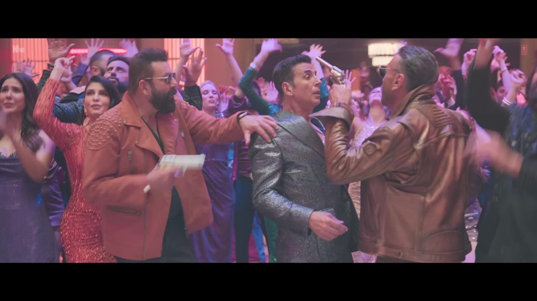 LAAL_PARI__Song___Yo_Yo_Honey_Singh___Sajid_Nadiadwala___Tarun_Mansukhani___Housefull_5(2160p)