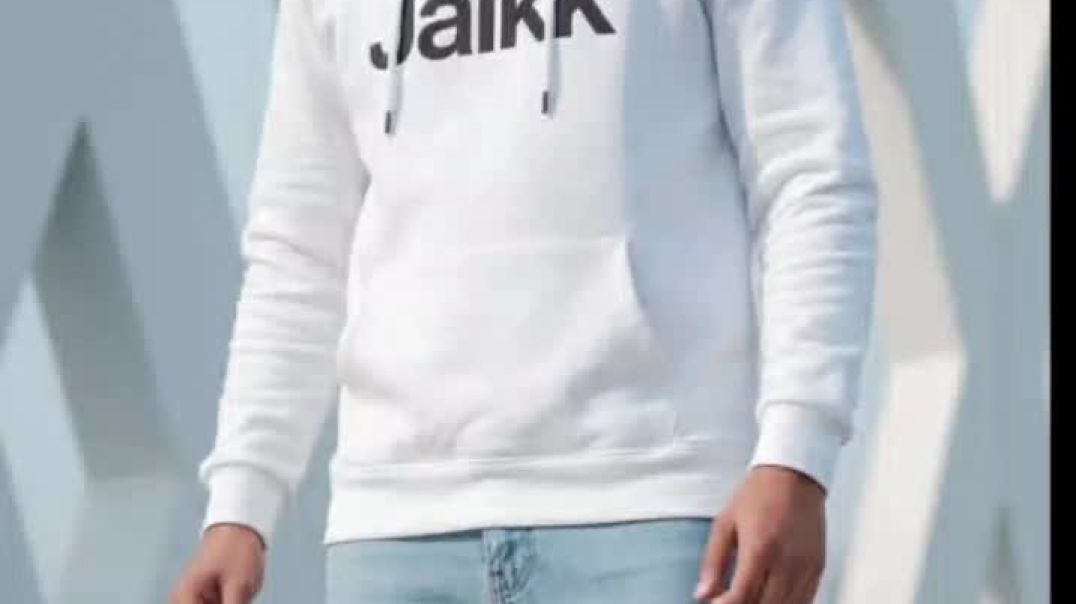 ⁣किसी भी चीज को पाने के लिए अपना रुतबा मत गिराए, क्योंकि इंसान का आत्म-सम्मान ही सब कुछ होता है।