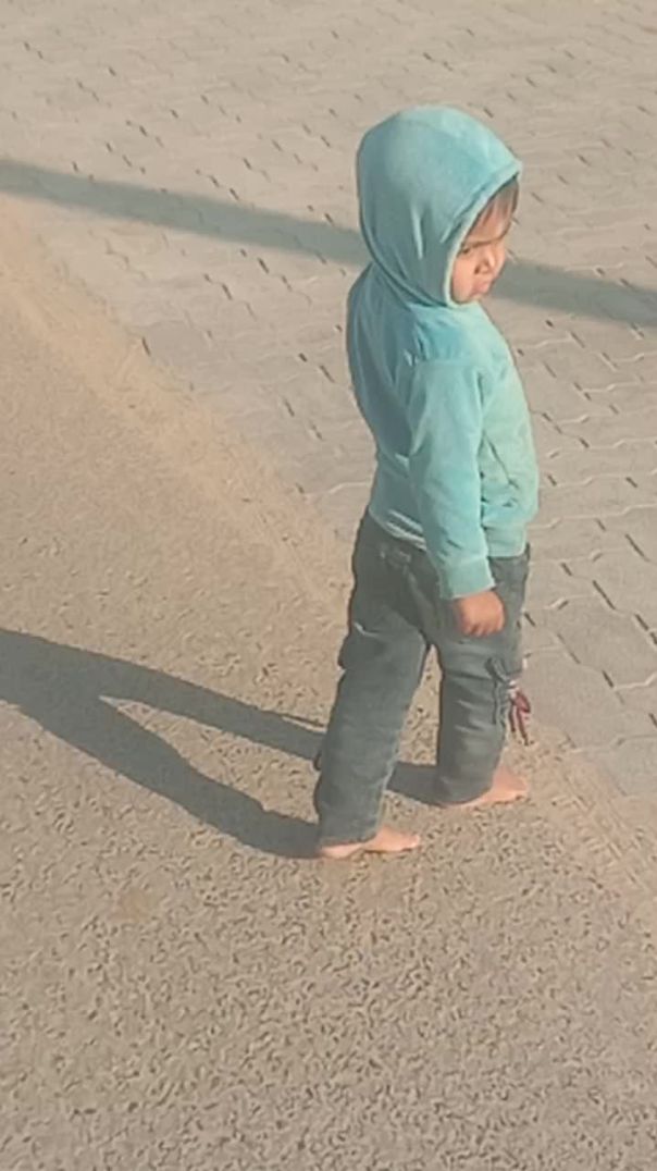 Cute beby dor rha h video_20251204_154016