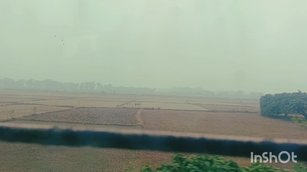 ⁣Tren ka safar 🚂 subscribe me dosto