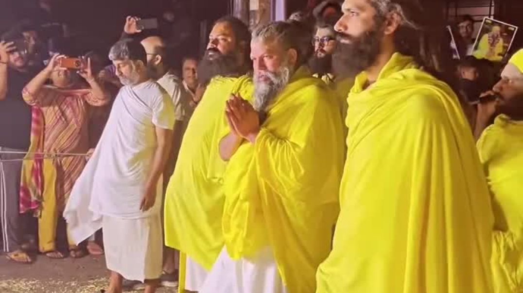 ⁣🌼 Vrindavan ki Bhakti Bhari Raat 🌼