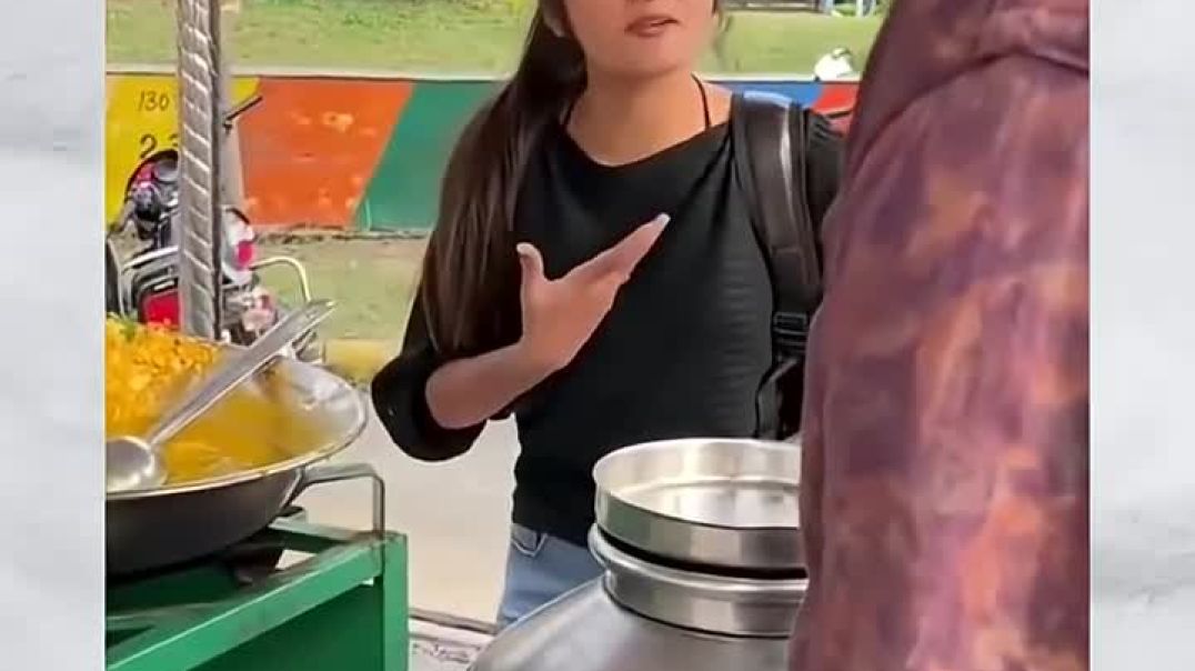 ⁣रहिस बाप की बेटी 🤣 #shorts #roast