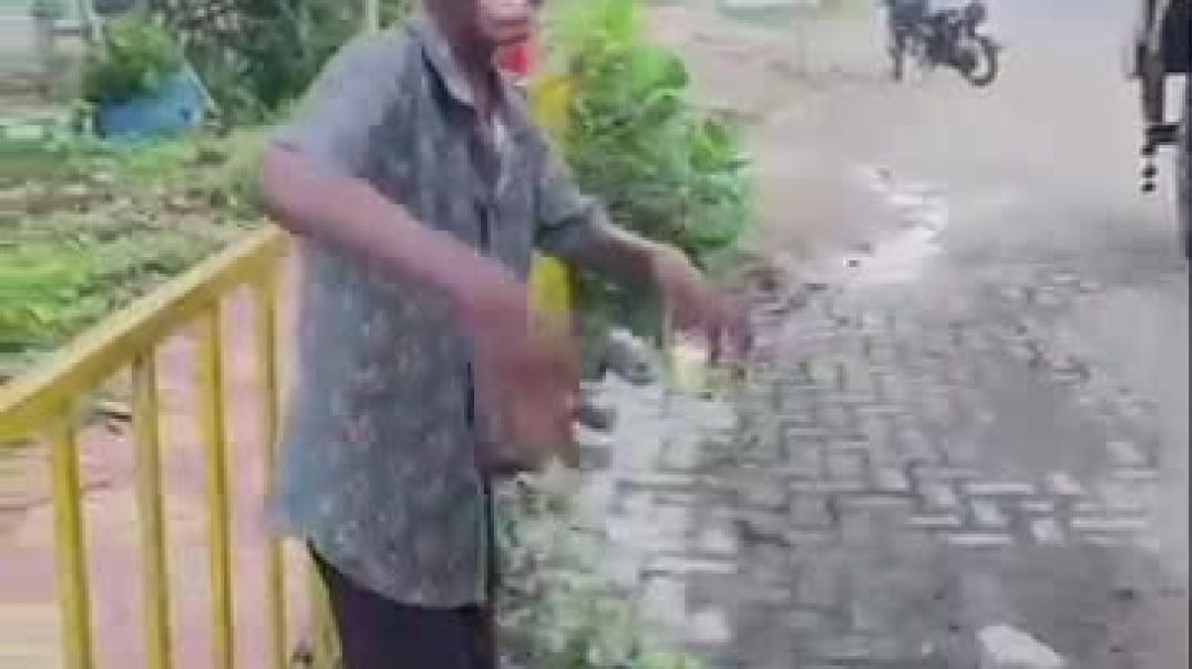 funny_chai_Peete_hue_jo_hansta_hai_ladka_joke_#viralvideos_copyright_free_#funniestvideo_#indiamemes