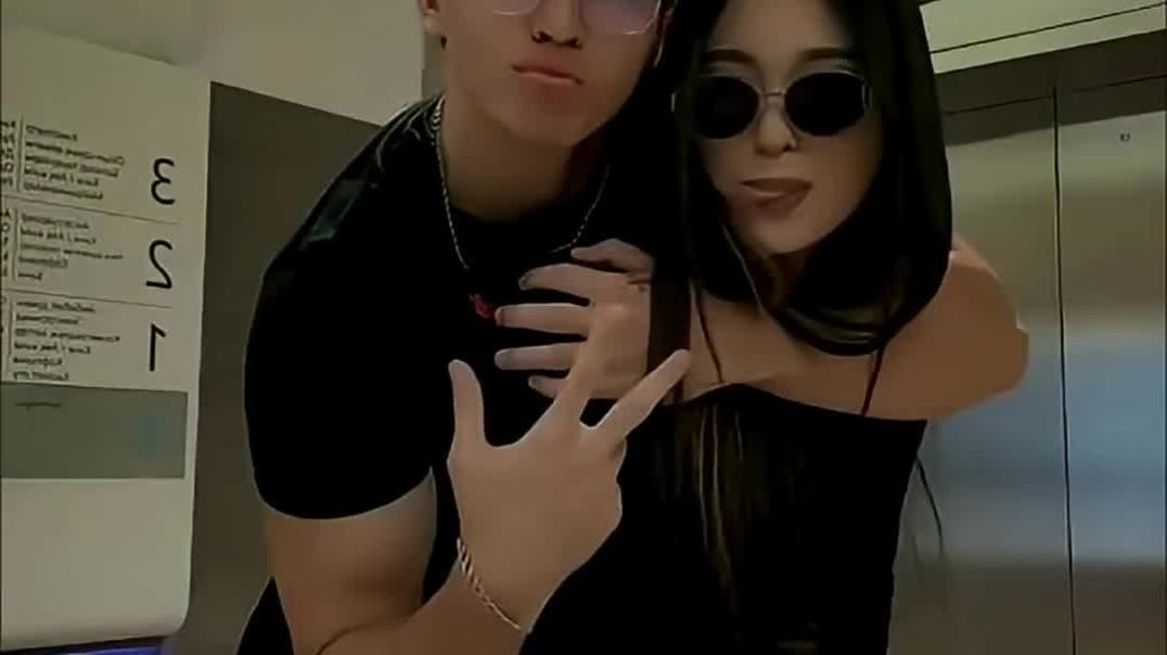 ⁣When you find your copy but in a opposite gender