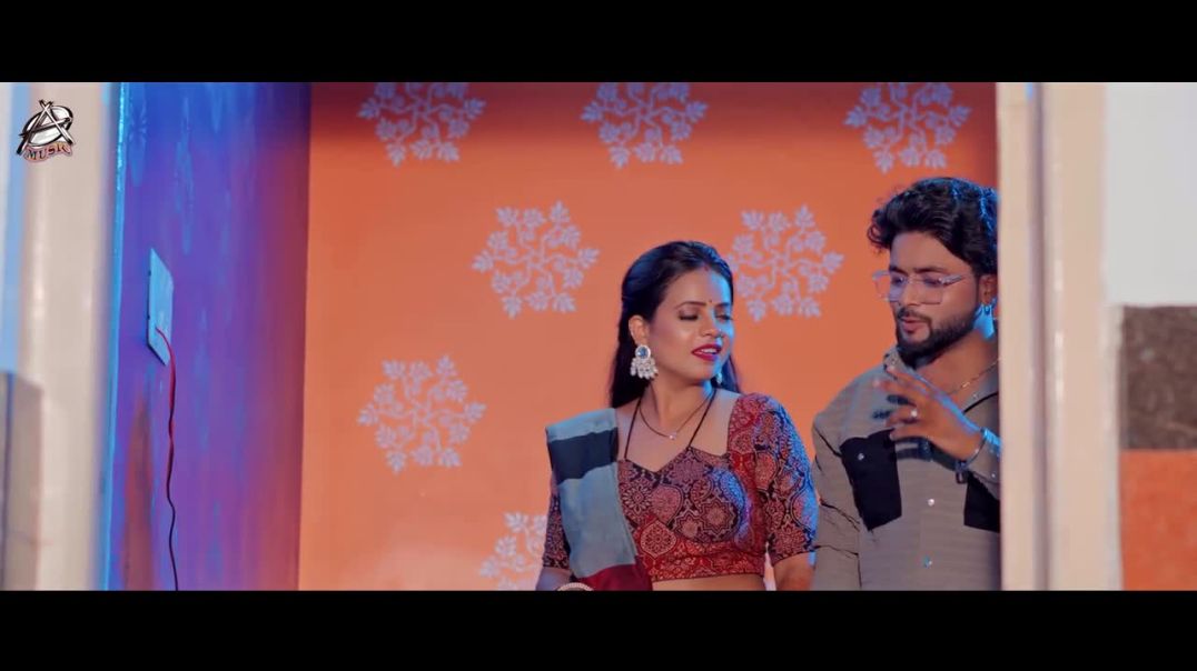 ⁣#manish_jatav___आरा_कॉलेजिया___Ara_Collegiya___kajal_dhuba___New_Bhojpuri_Song_2025(720p)