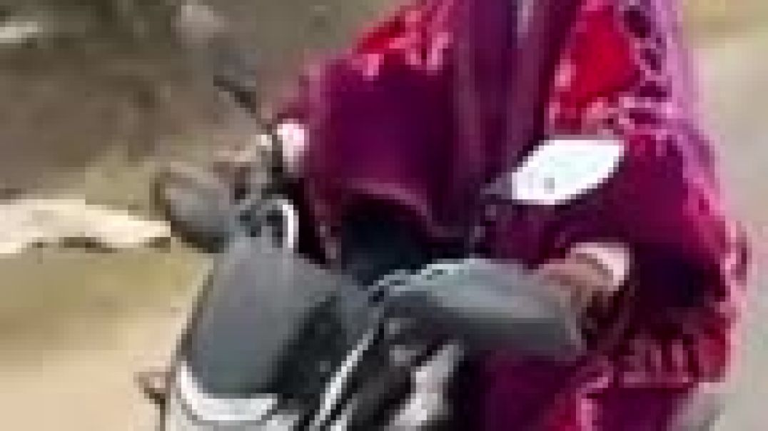 ⁣बोहोत_ठंड_हैं_😂😂_#comedy_#realfools_#surajroxfunnyvibeo_#vikramcomedyvideo_#thandhi(144p)