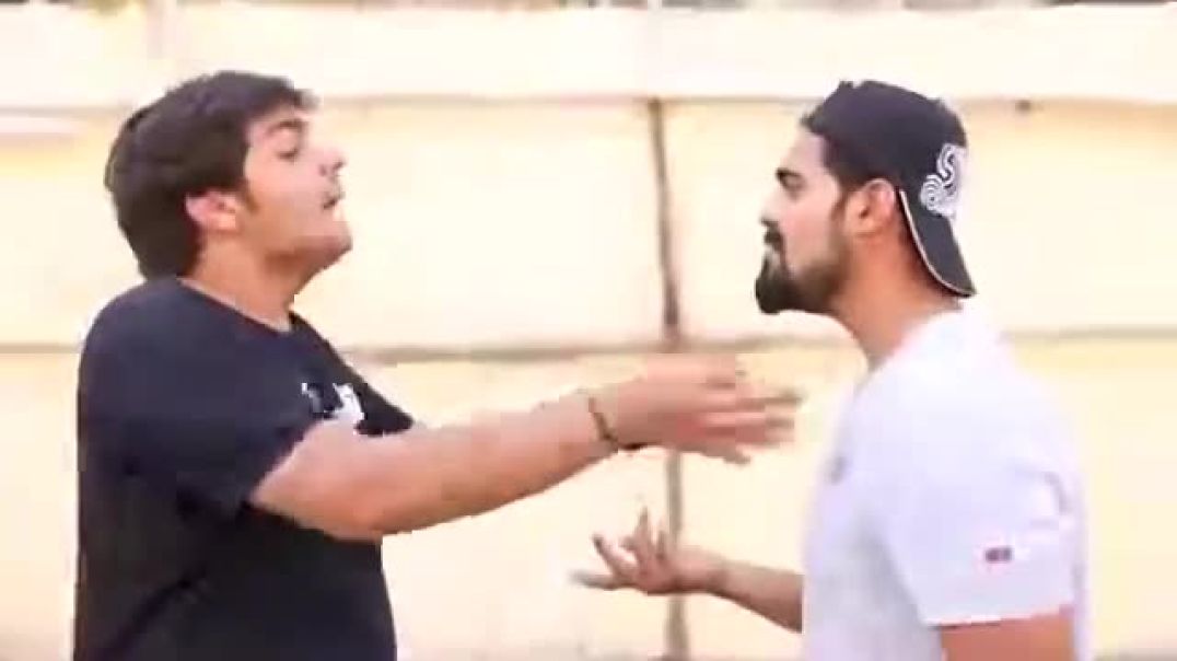 Hamare_Yaha_Aisa_Hi_Hota_Hai_-_Ashish_Chanchlani_-_Meme_Template___Funny_Dialogue___Memes_World(360p