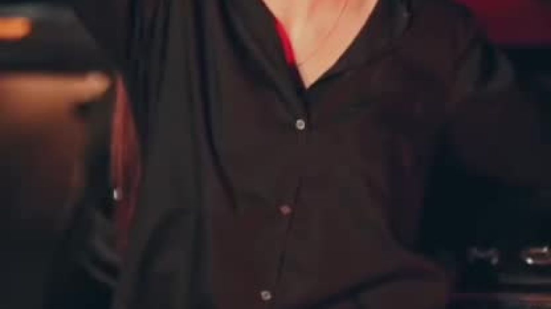 MOV_17633712657359081