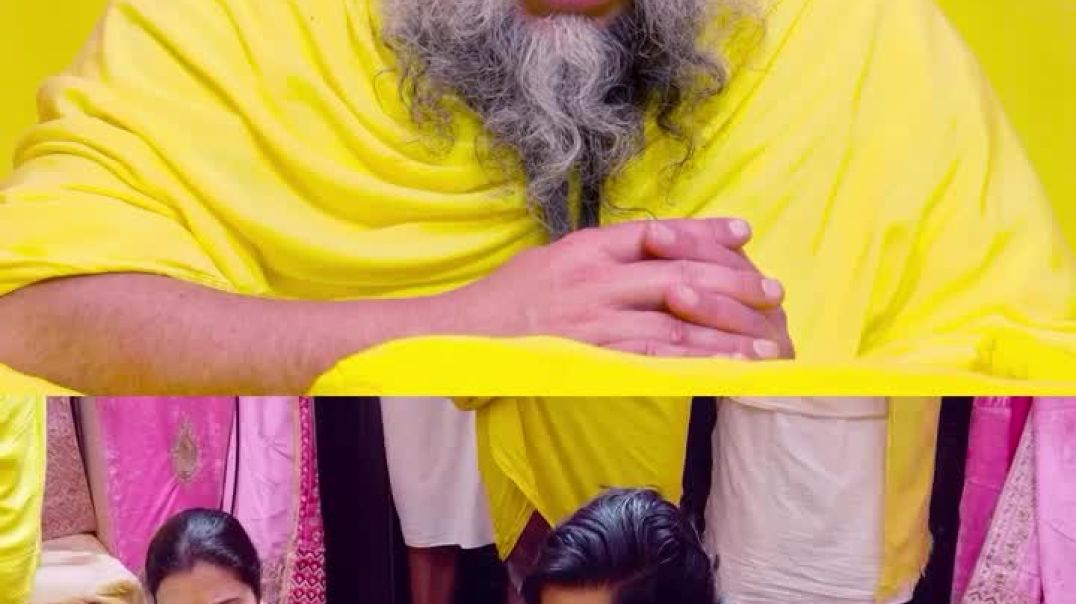 ⁣भजन गायक ध्रुव शर्मा और स्वर्णा श्री ने पूज्य महाराज जी को मधुर भजन सुनाया।Bhajan Marg by Param