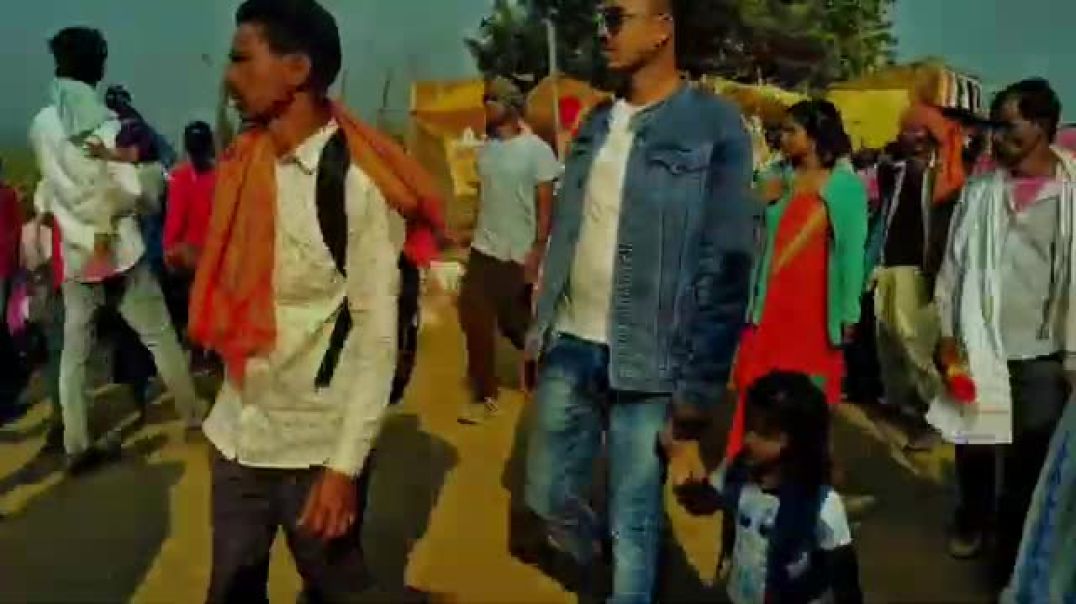 ⁣Manikpur_Madai_2025_[My_Fast_Vlog]_Pramod_Paraste_Vlogs____मानिकपुर_मड़ई_2025_में____✅(360p)