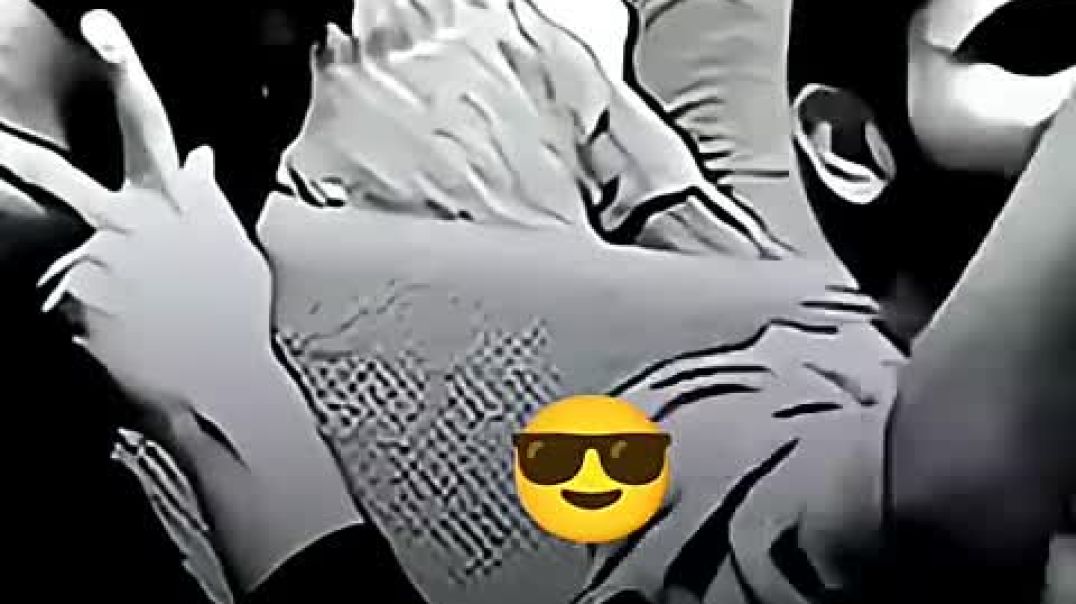 ⁣Mujh_ko_chup_rehne_ki_aadat_hai_warna#whatsappstatus_#hearttuchingline_#sad_#broken_#peace_#shayari(