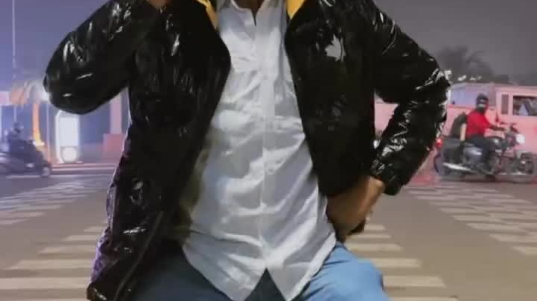 ⁣Ramba_Ho🔥🤷‍♂️…@amritesh_raghuvanshi__#reelsinstagram_#trending_#dance_#viral_#reelsinstagram