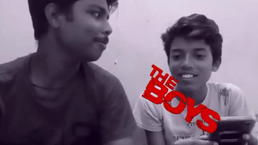 ⁣Roasting food vlogger  who waste food 😂😂