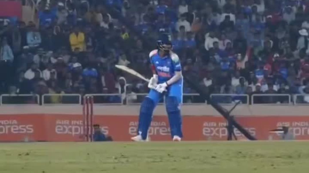 ご存知ですか？日本では今、「歩く足跡」から発電しています！⚡ 日