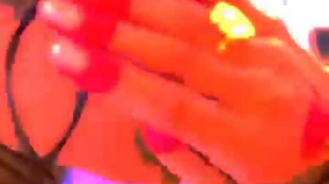 Saat_Phero_Se_Bana_Janmo_Ka_Ye_Bandhan,_Pyar_Se_Joda_Hai_Rab_Ne_Prit_Ka_Daman_#bollywood_#hindisong(