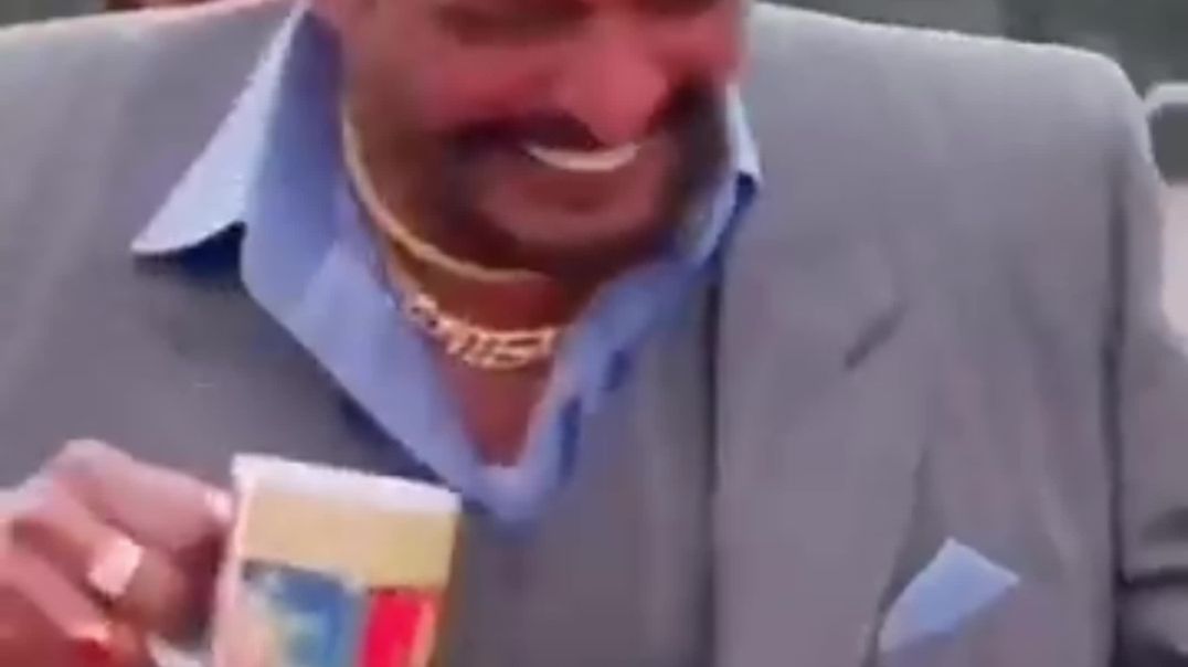 ⁣Accha ji aisa hai kya 🤣 | #apnatube #shorts