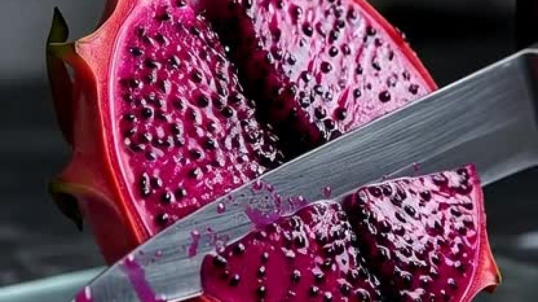 ⁣Cutting asmr dragon fruit video