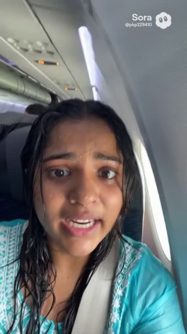 OMG 😨 Aeroplane Crash 💥 Please Share 🙏 #ytshorts #shorts