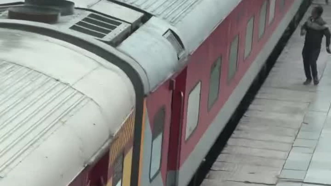 ⁣आज प्रतापगढ़ में पुलिस ने बचाई जान।_viral _shorts _short _viralreels _trendingreels(MP4)