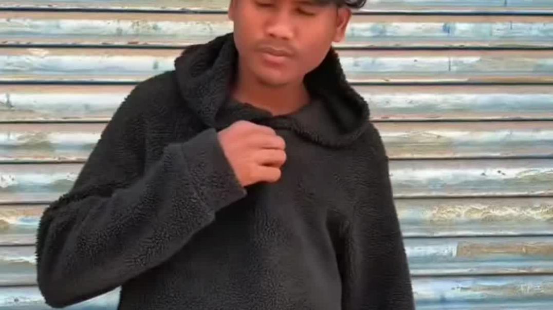 VID_20251129_223725_762