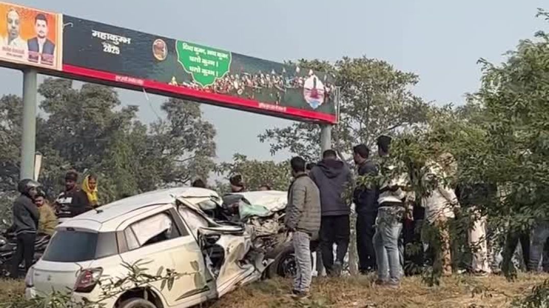 ⁣सोराव LDC कॉलेज के सामने हुआ भीसड़ एक्सीडेंट 🥺😮#accident #kohra #prayagraj #up70_ka_bhaukal #s