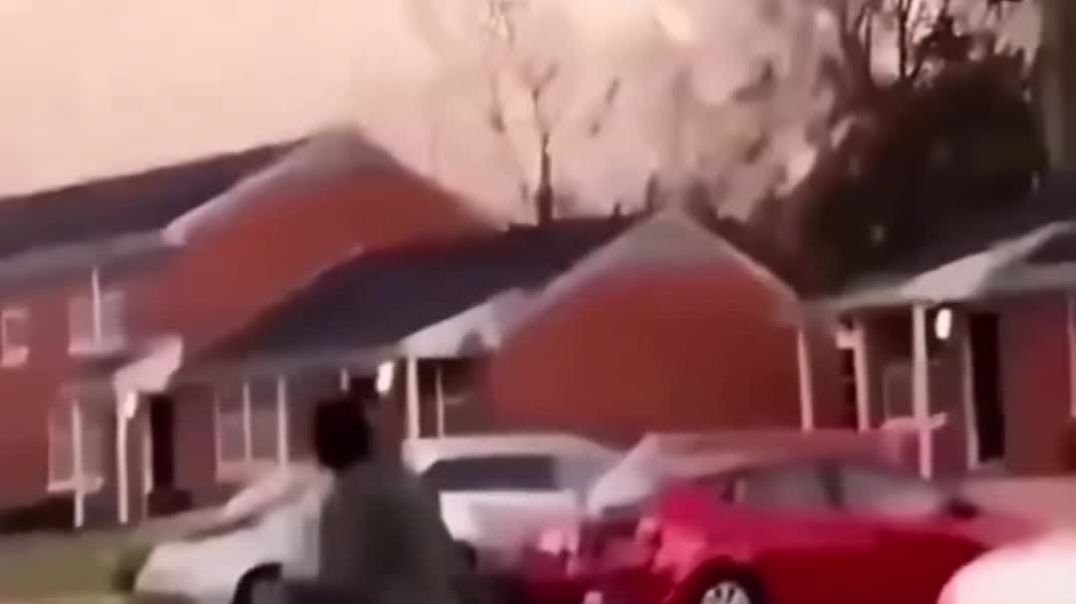 ⁣100 Best Viral Video Hooks 2024