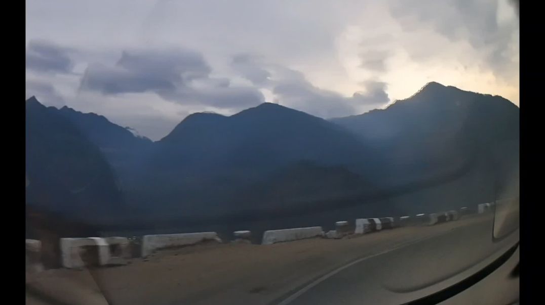 ⁣Himalayan Tour 🌅.